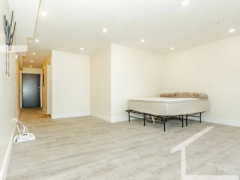 1028 Commonwealth Ave #203 — Photo 5