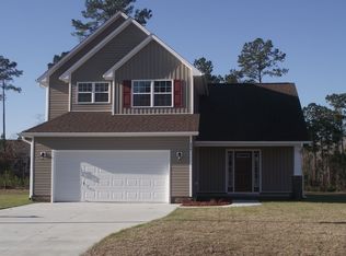 320 Springcreek Ct, Hubert, NC 28539