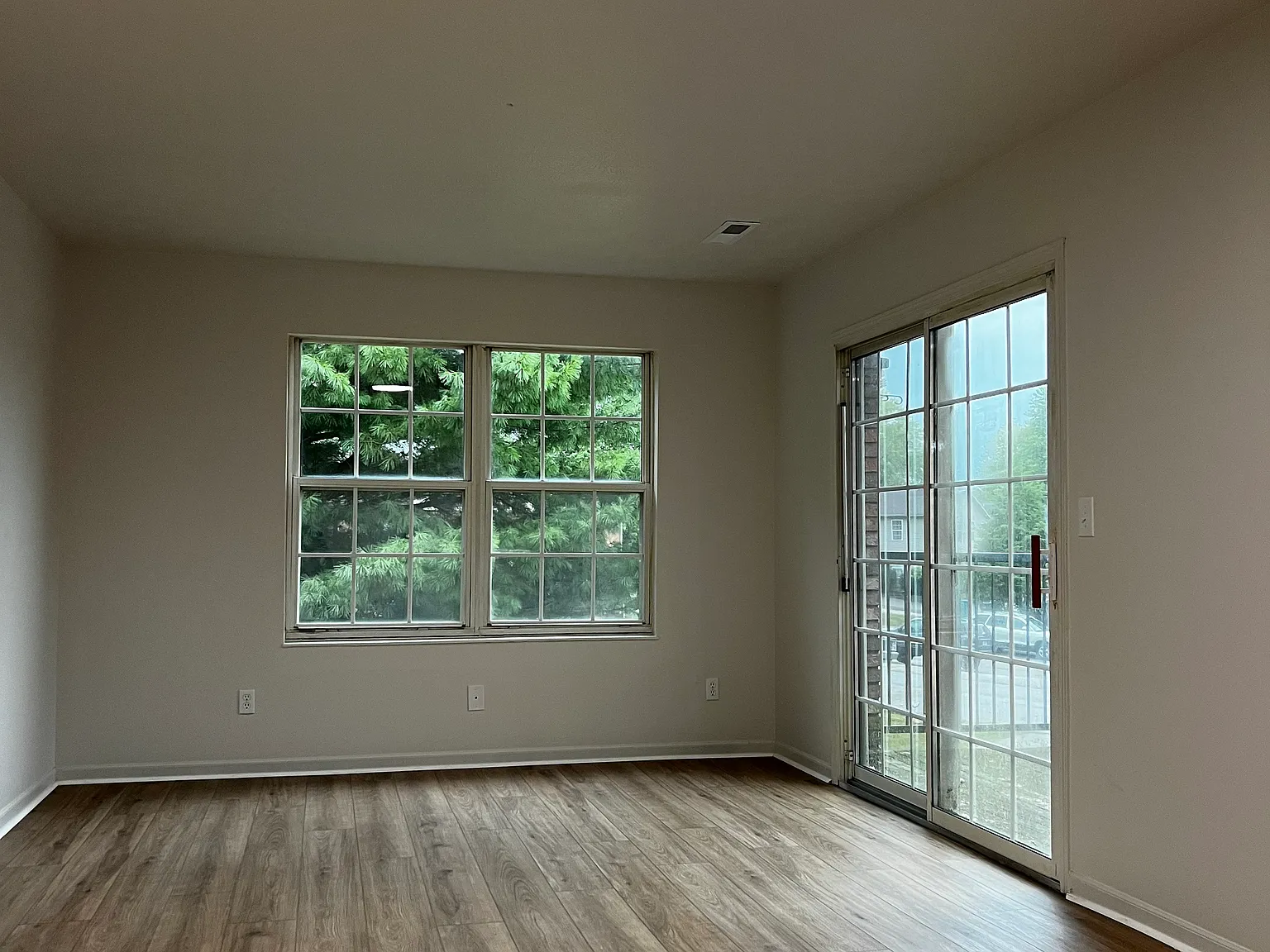 2 bed, 1.5 bath, $1,245 — Photo 3