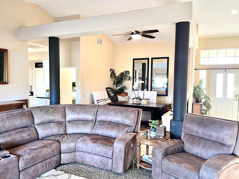 45235 Crystal Springs Dr — Photo 5