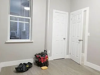 Rented by R New York