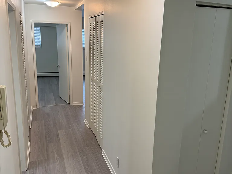 1046 W 13th Ave #105 — Photo 8