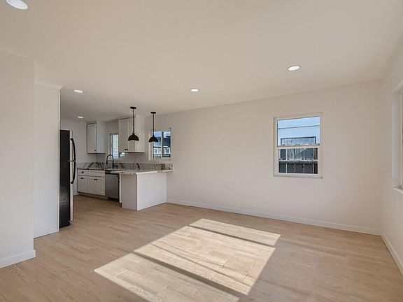 4th image of 4656 Cherokee Ave