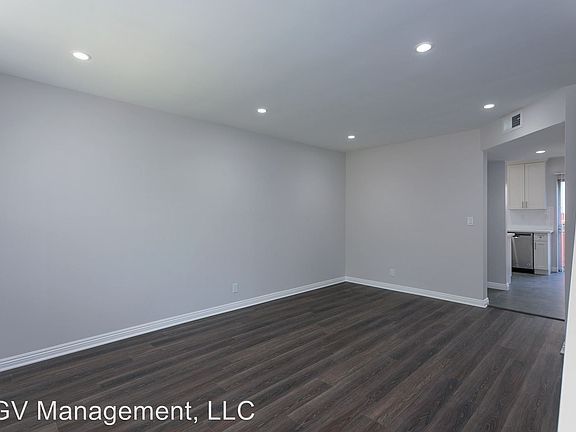 5th image of 116 Esperanza Ave APT C