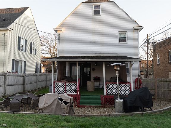 5th image of 359 Reed Ave