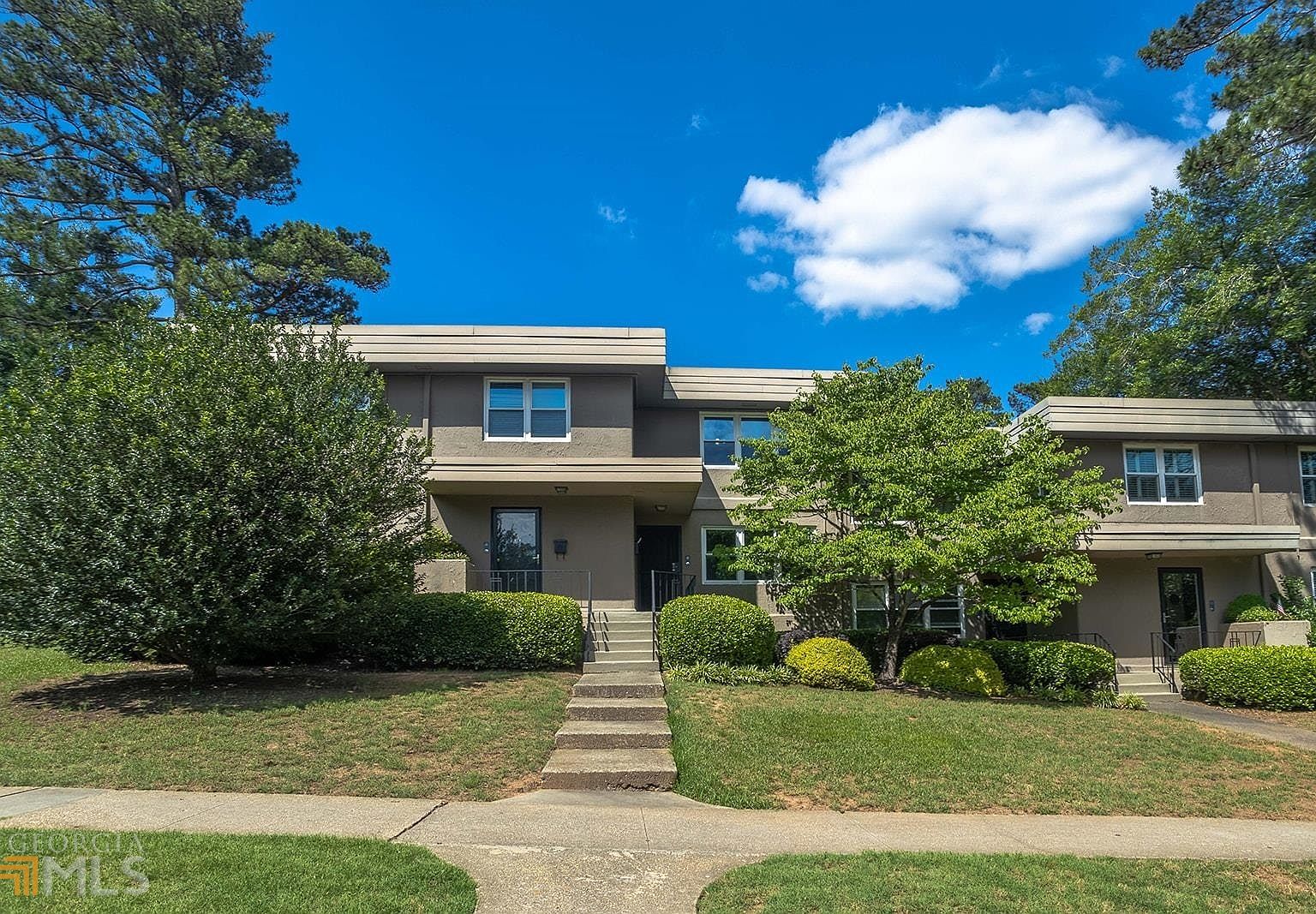 327 Lakemoore Dr NE APT B, Atlanta, GA 30342 | Zillow