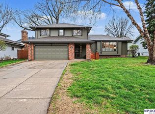 2512 S 167th St, Omaha, NE 68130