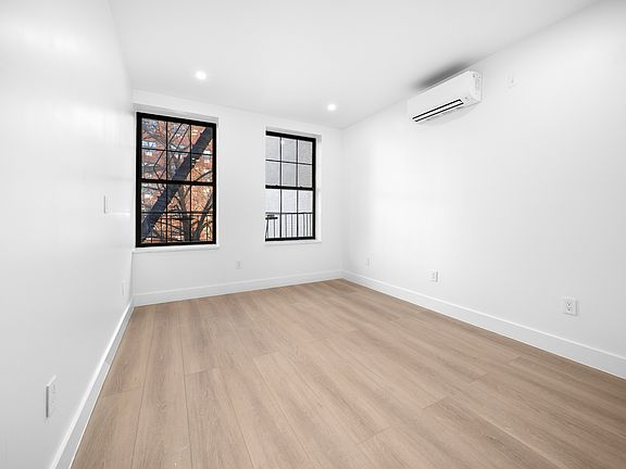 5th image of 166 S 2nd St APT 3