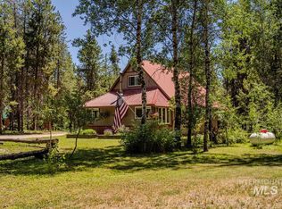 9 & 11 Red Fox Dr, Cascade, ID 83611