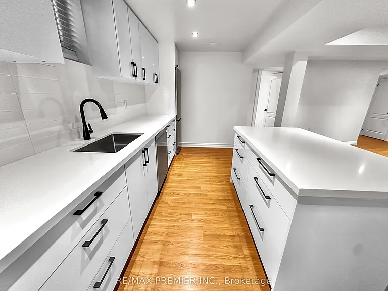 277 Springside Rd #LOWER — Photo 5