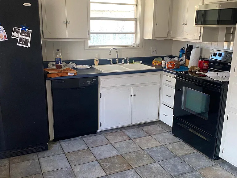 3307 Marion St — Photo 8