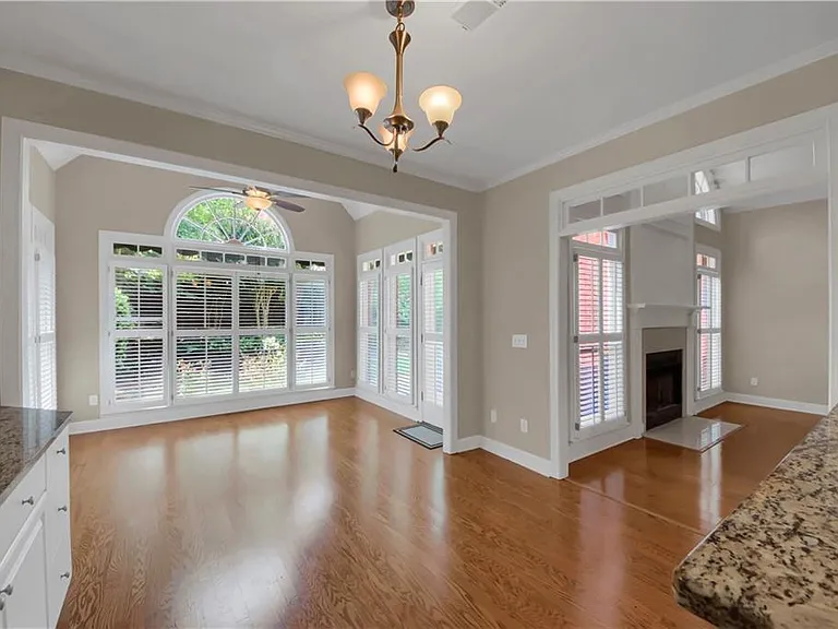 312 Declaire Way NE — Photo 13