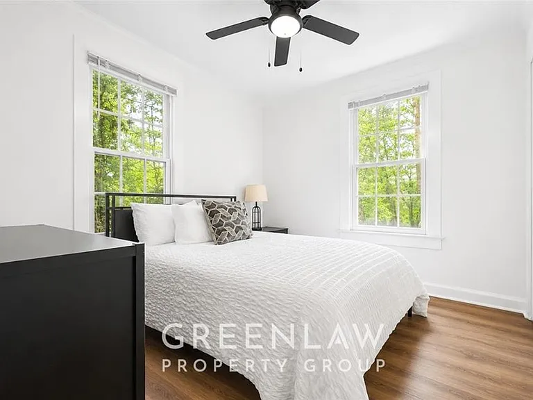 1177 Morley Ave SE — Photo 16