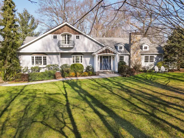 24 Cavray Road, Norwalk, CT 06855
