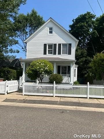 1st image of 9 Underhill Ave