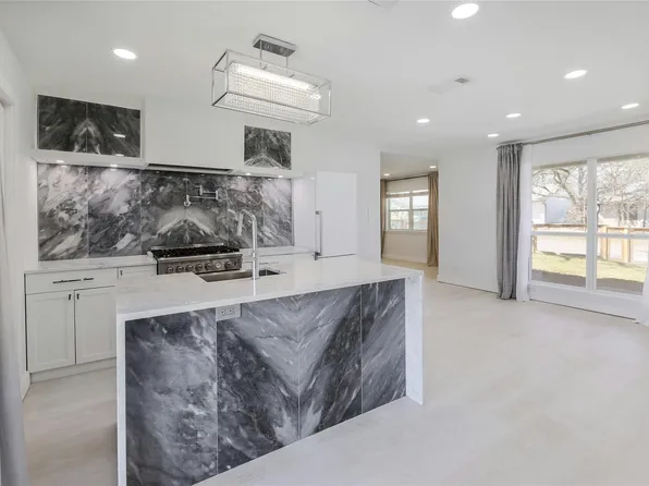 8505A Spearman Dr, Austin, TX 78757