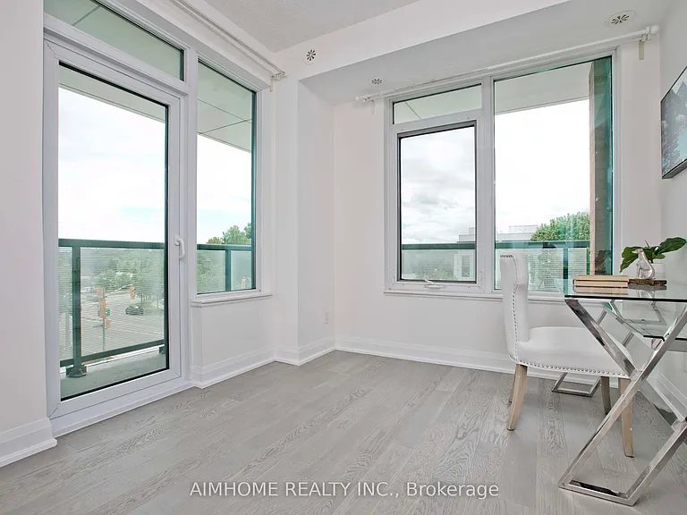 26 Churchill Ave #Townhouse 120 — Photo 19