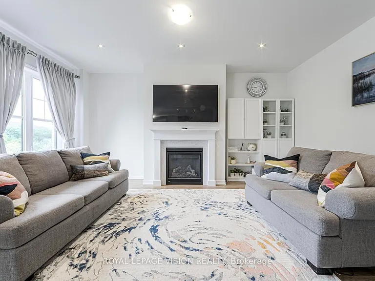 33 Bremner St #MAIN — Photo 10