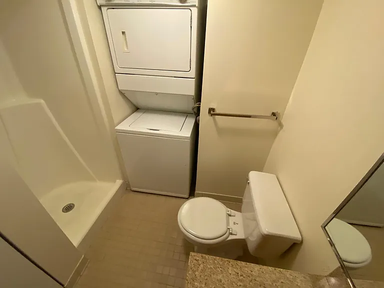 343 Franklin St #205 — Photo 4