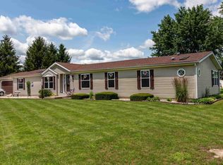 902 W Van Buren St, Nappanee, IN 46550