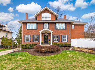 138 E North Broadway St, Columbus, OH 43214