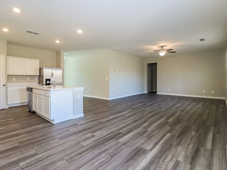 515 Knightsbridge Ln — Photo 5
