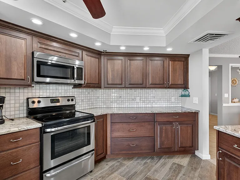 9650 S Ocean Dr #210 — Photo 15