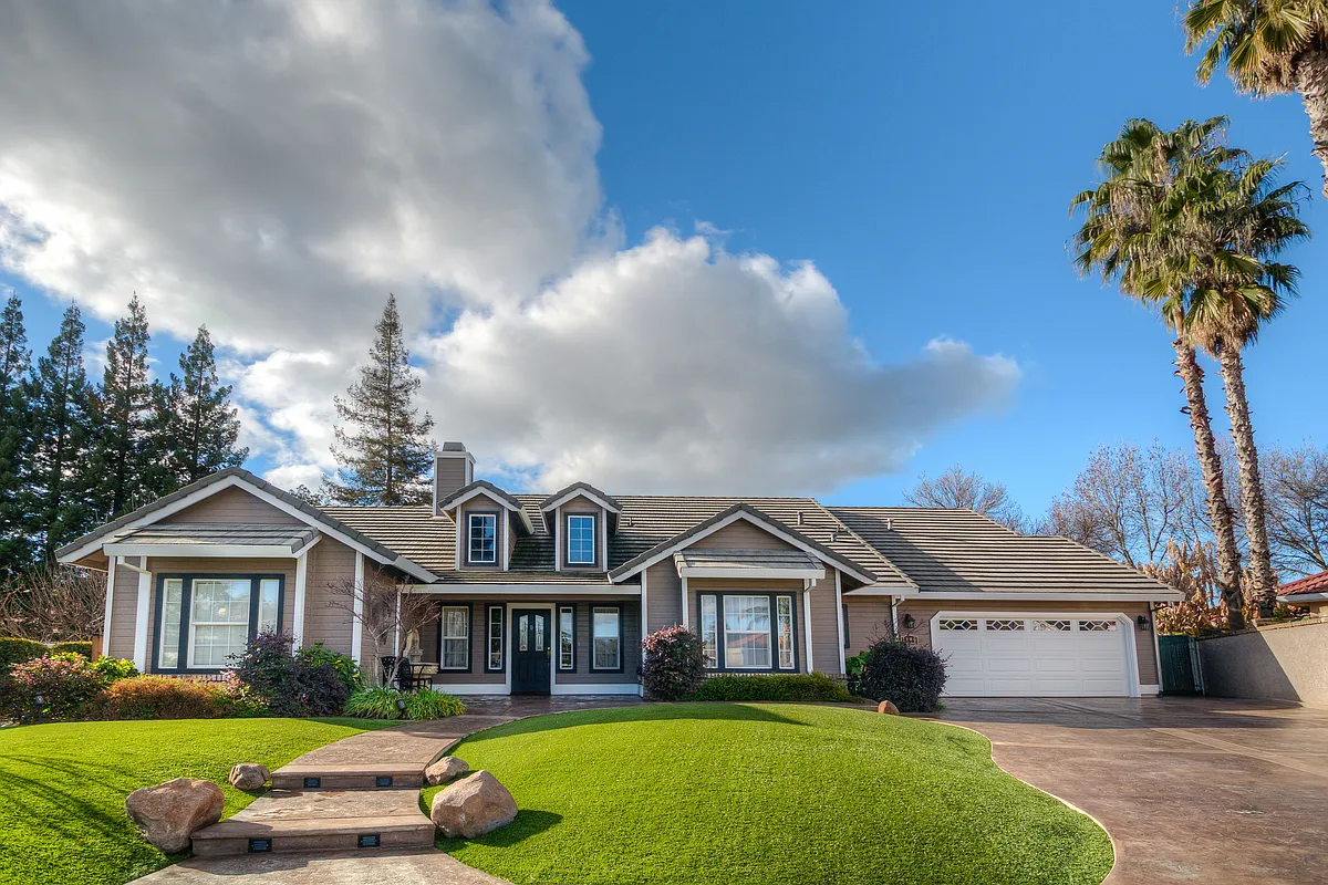 1199 Normandy Ct photo 1