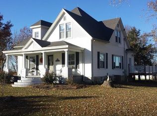 221 Rock Rd, Paris, MO 65275