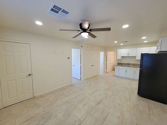 3rd image of 473 Park Ave