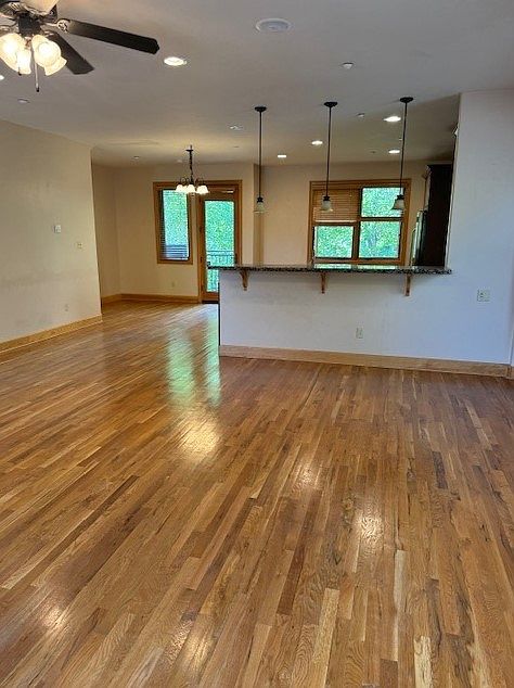 View LR to kitchen
