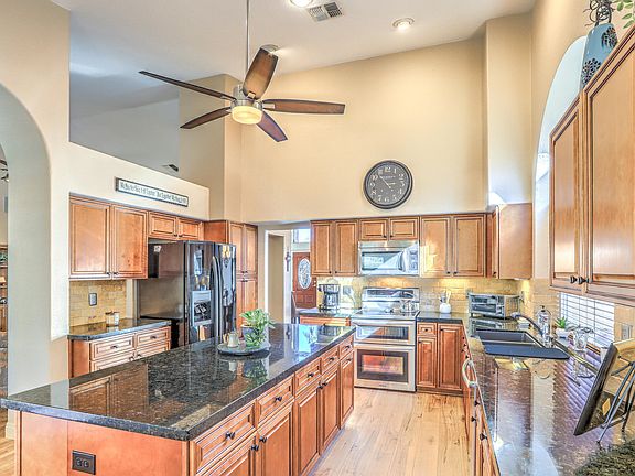 3rd image of 16402 N 48TH Way
