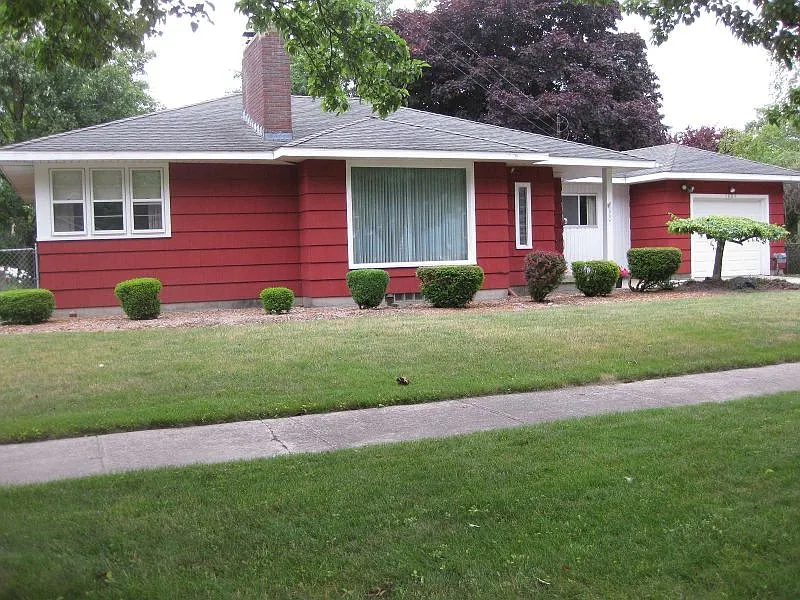 1804 Ward St photo 1