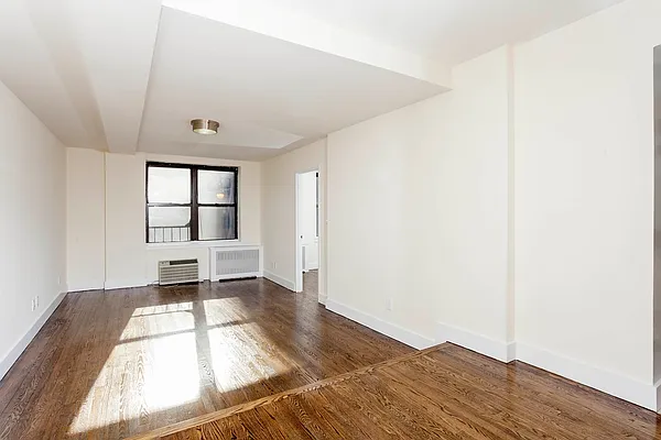 Rented by Mirador Real Estate | media 12