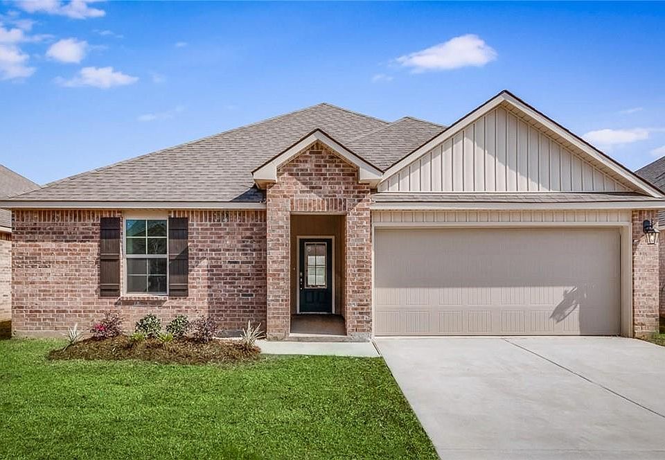1st image of 2223 S Savannah Lakes Dr