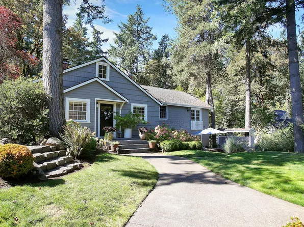 17274 Canal Cir, Lake Oswego, OR 97035