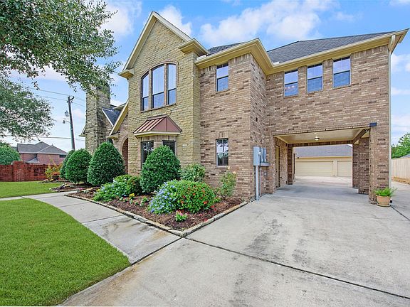 3rd image of 400 Marys Creek Ln