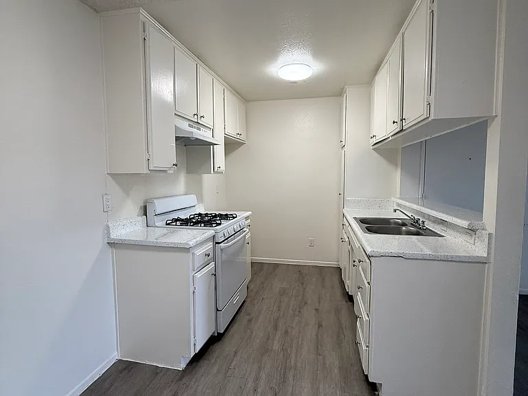 8661 Wilbur Ave #112A — Photo 2