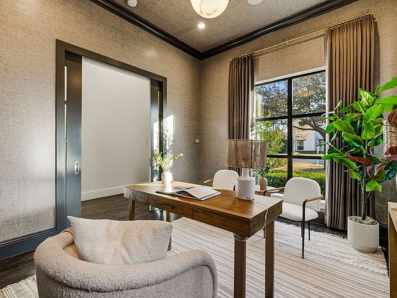 4th image of 4635 W Amherst Ave