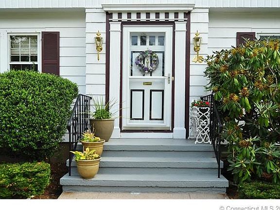 3rd image of 45 Marlin Dr