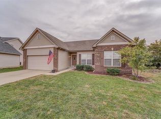 2720 Cheyenne Wells Dr, Shiloh, IL 62221