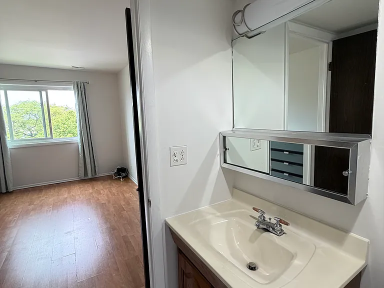625 Huntington Commons Rd #308 — Photo 12