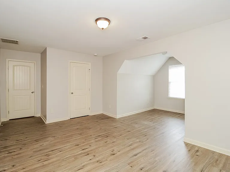 38 Crescent Ln — Photo 15
