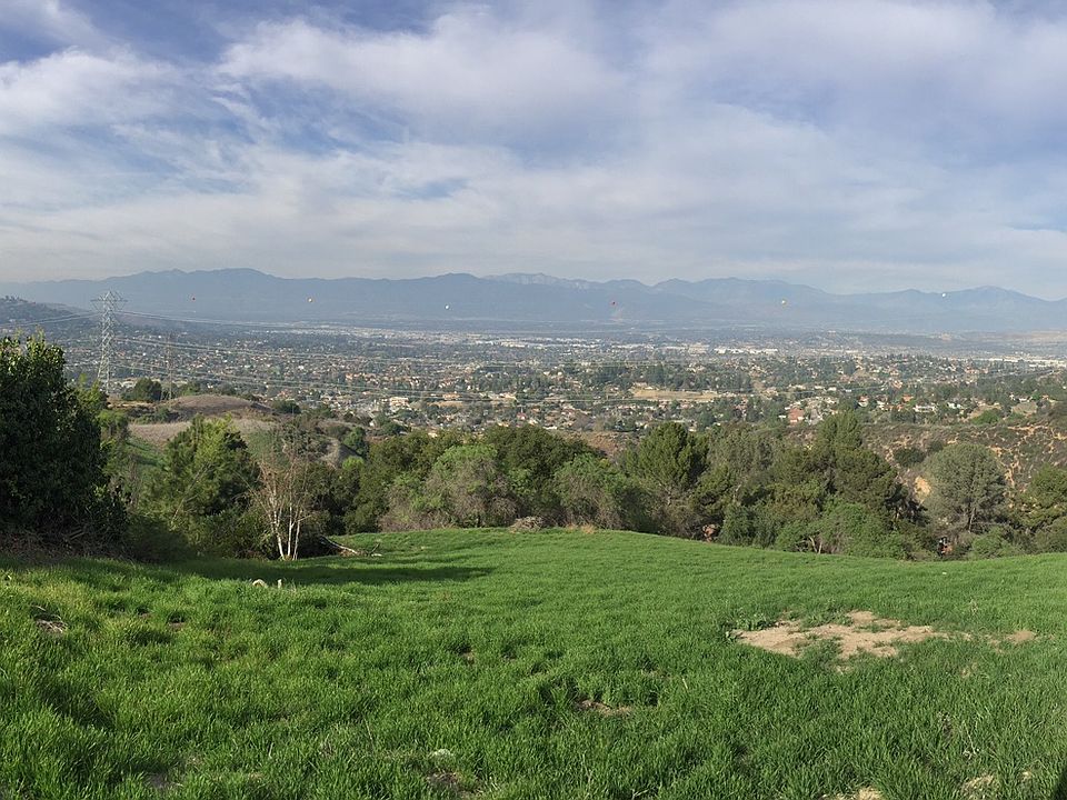 1st image of Casalero Dr