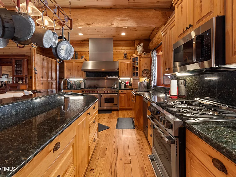 1613 Black Canyon Rd — Photo 35