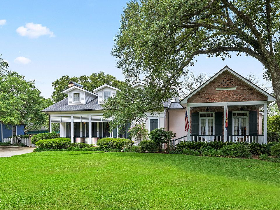 1414 E Bayou Pkwy, Lafayette, LA 70508 MLS 23001644 Zillow