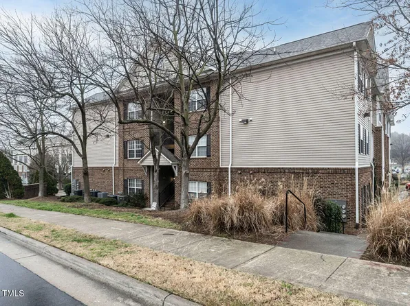 2610 Oldgate Dr APT 303, Raleigh, NC 27604