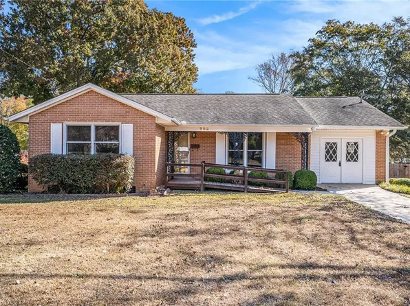 308 Moye St, Barnesville, GA 30204