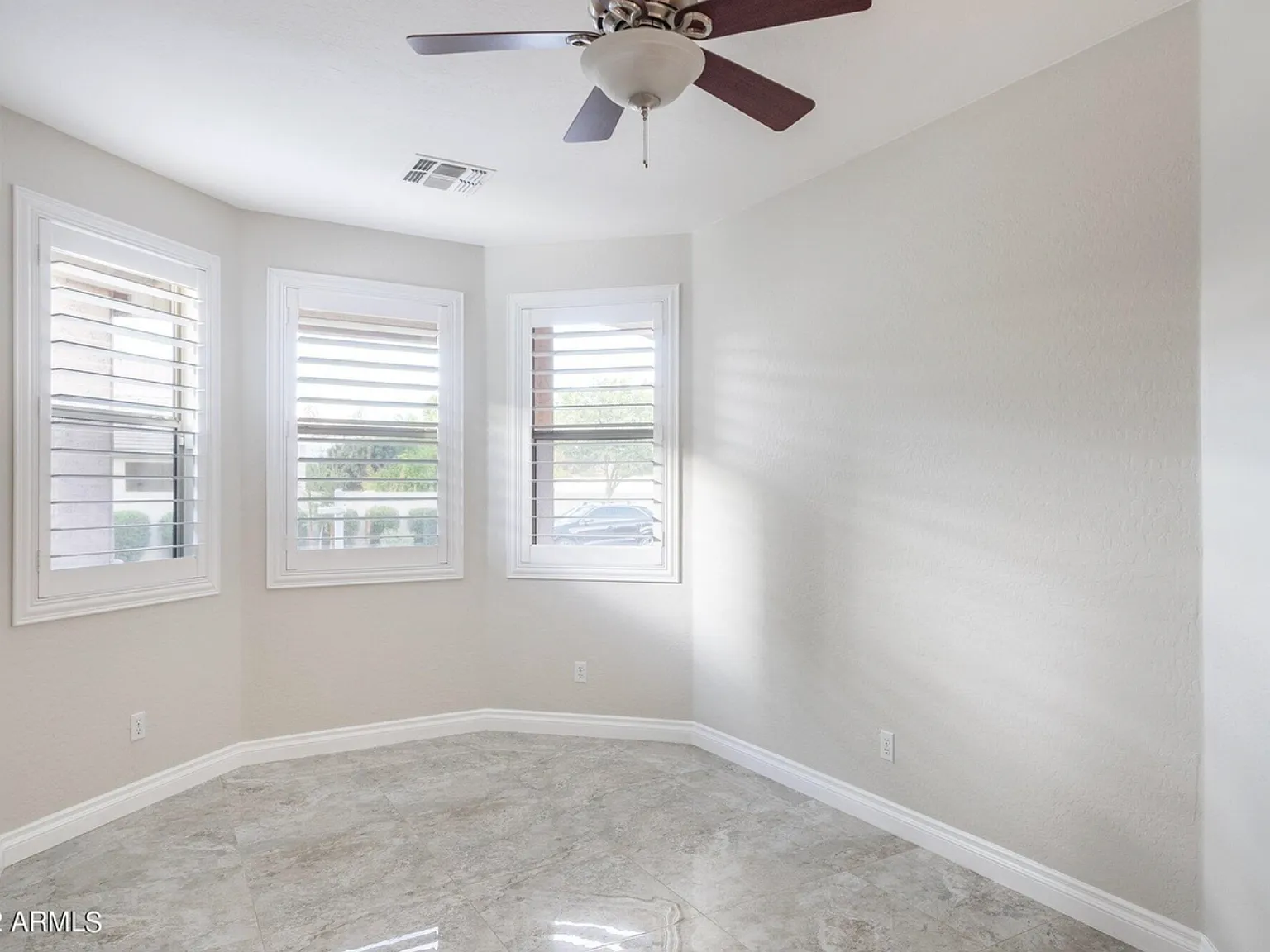 4 bed, 2548 sqft, $2,950 — Photo 2