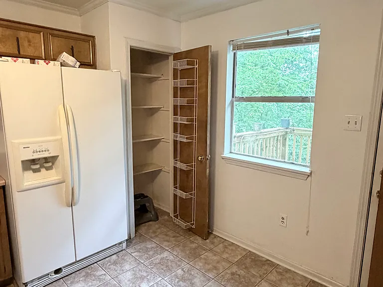4717 Ridge Rd #A — Photo 2